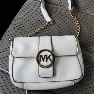 Michael kors cross body